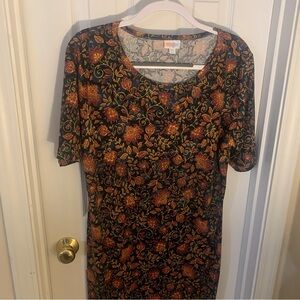 2XL Black Julia dress with orange paisley detail. Comfortable soft fabric.